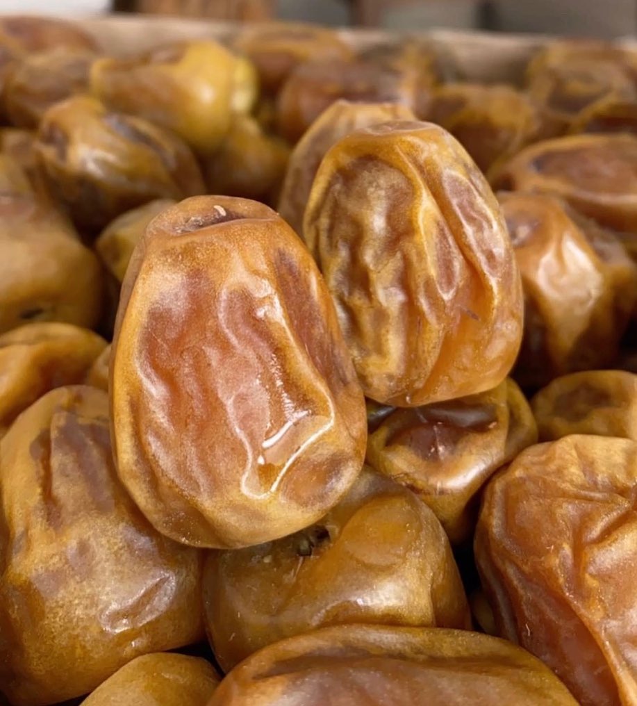 خير سحور المؤمن التمر