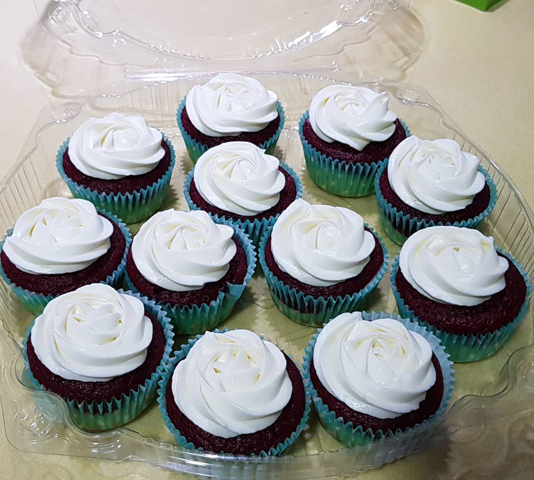 #redvelvet #redvelvetchessecake #cupcakes #wilton #fosterclarks #yummy #jeddahbaking #ilov