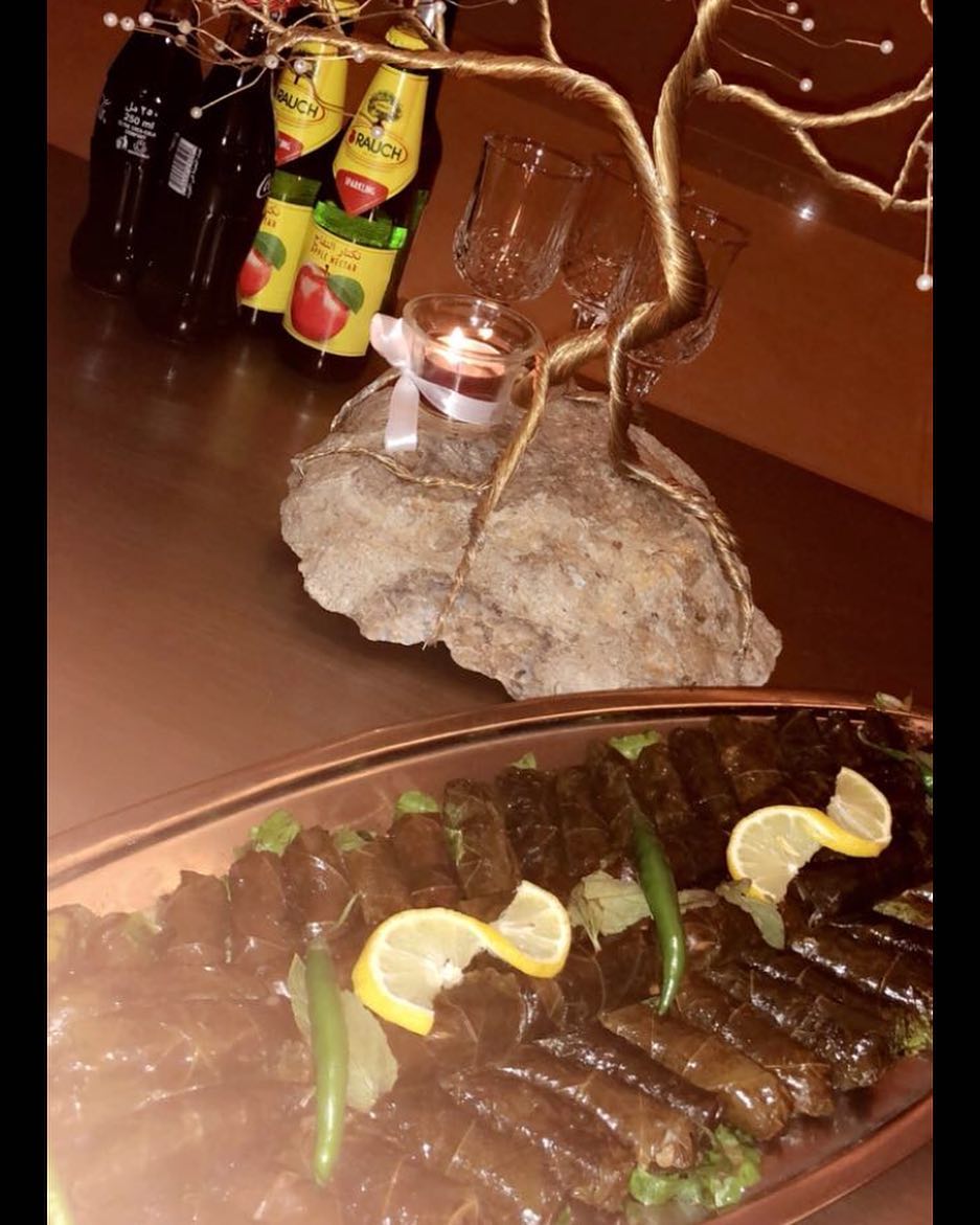 تصوير احدى الزبائن