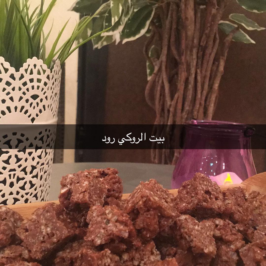 انتهينا من تسليم توزيعات العيد الحبة ب ٥ ريال عليكم بالعافية وكل عام وانتم بخير