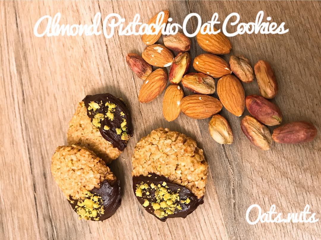 Almond Pistachio Oat Cookies كوكيز الشوفان بالفستق و اللوز