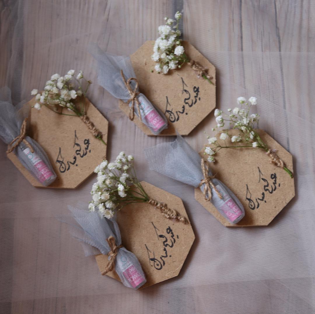 . تجهيز طلباتكم الجميلة . #توزيعات_عيد