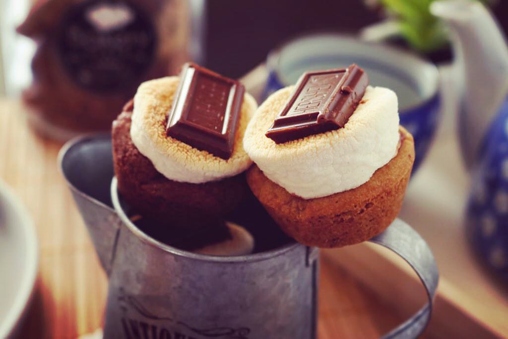 كوكيز سمورز كبز ❤️ #baking #chocolate #bakerylife #homemade #bakery #dessert #كوكيز #تقديم