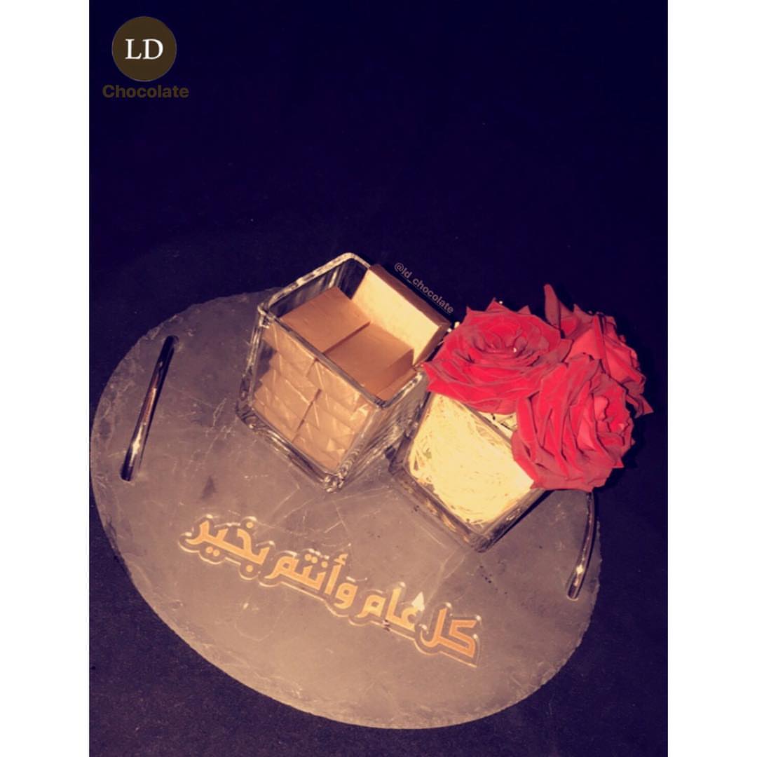 #ld_choco رقم الطلب: 1011 - •ملاحظة: الورد طبيعي، وتقدر تختارو الشوكولاتة بتغليف الفلوس او