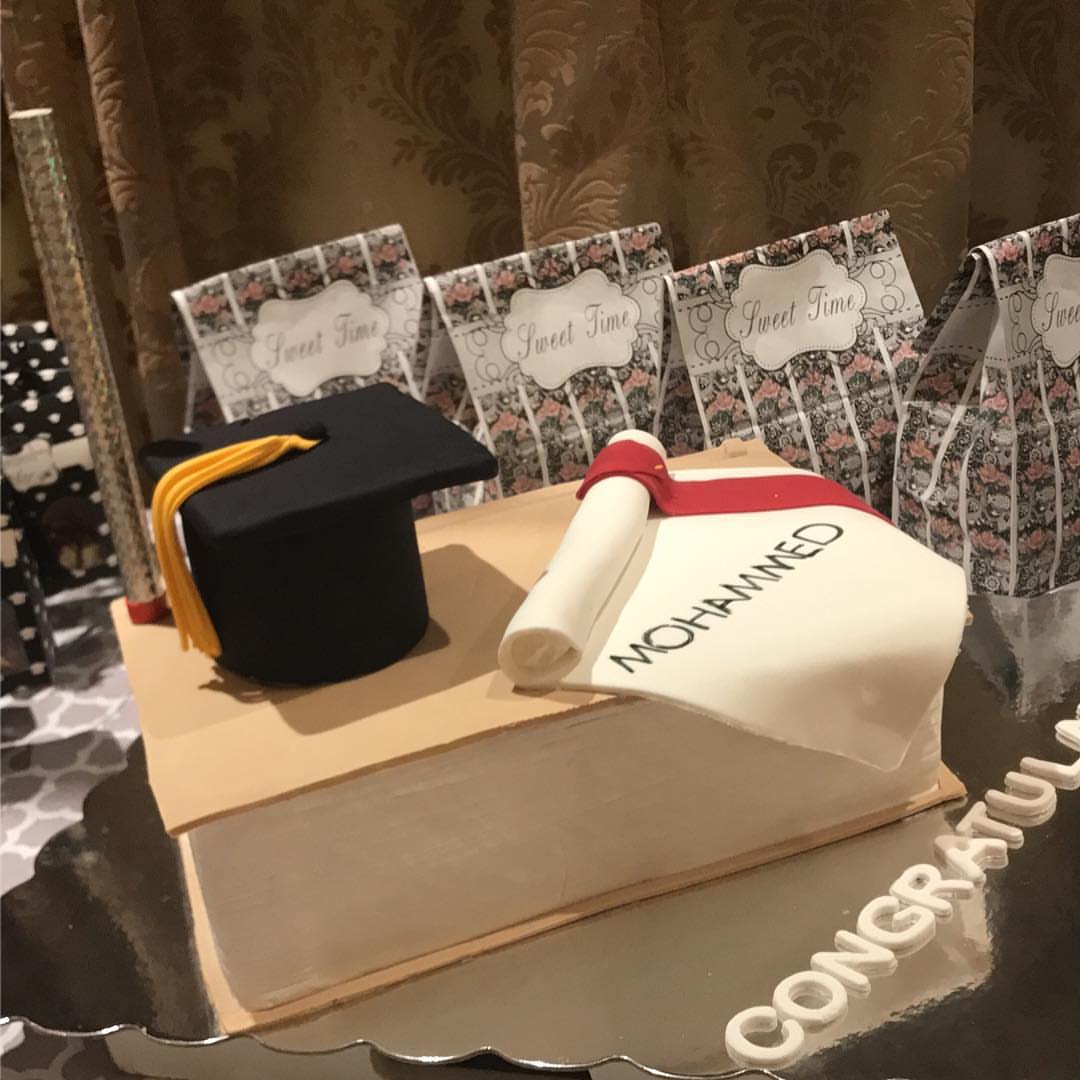 الذ واشهى الدجاج بتتبيلات منوعه تجدونها عند