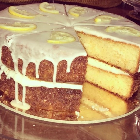 Happy Friday Lemon cake with lemon filling