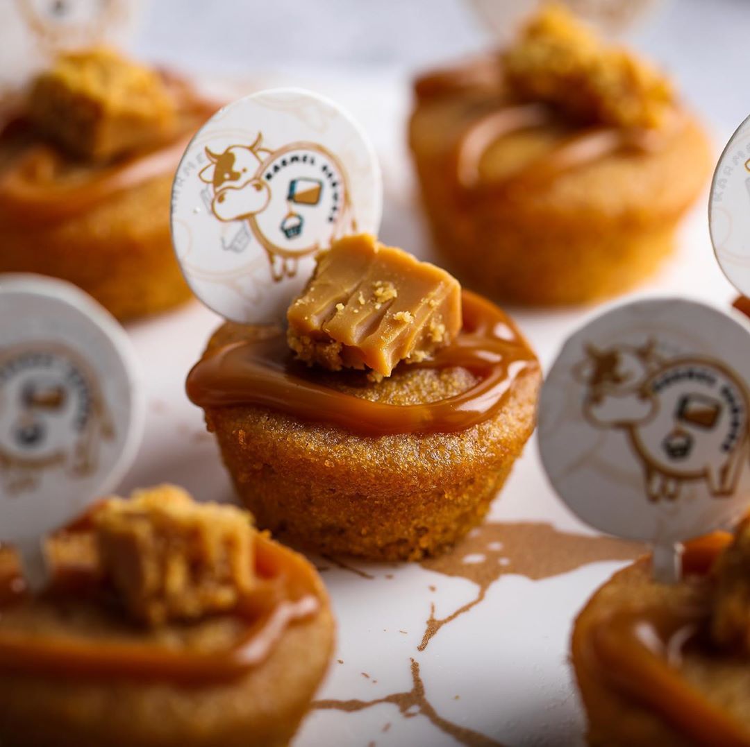 ميني كيك تمر ٢٠ حبه بـ ١٠٠ ريال✨ Mini dates cake 20 pieces 100 SR ✨