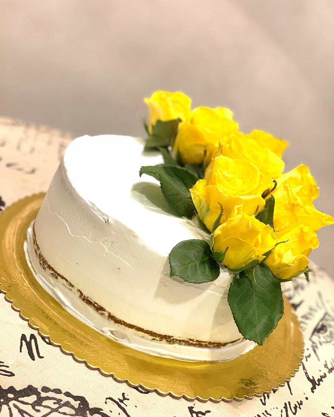 صباح السعادة...صباح الاشراق ... صباح الخميس نيكيد كيك ... متوفر بعدة قياسات :صفير ١٢٠ وسط