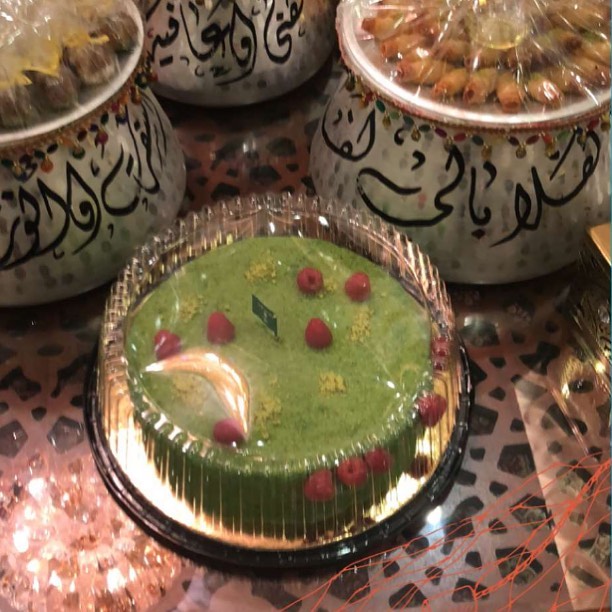 صور من عملائنا كيكة العسل بالفستق الحجم الكبير ب١٢٠ريال #الرياض #اخضر #اليوم_الوطني #كيكةا