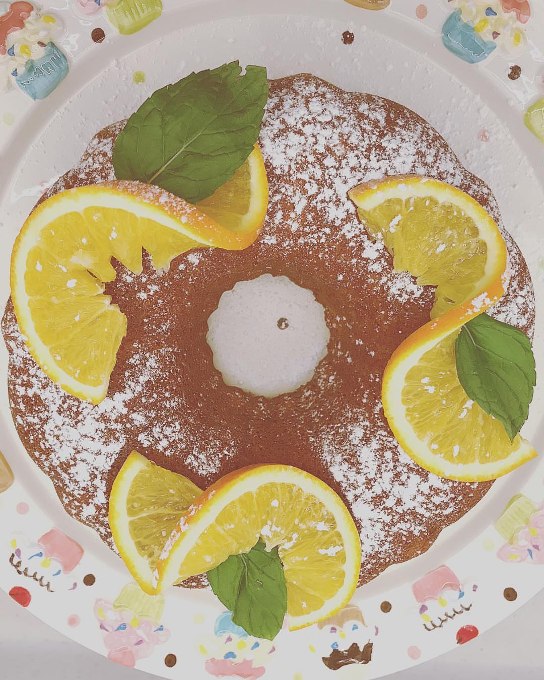 Orange cake . .. .متوفره للاستلام يوميا. .سعرها بطل ب٥٠﷼بس. ..