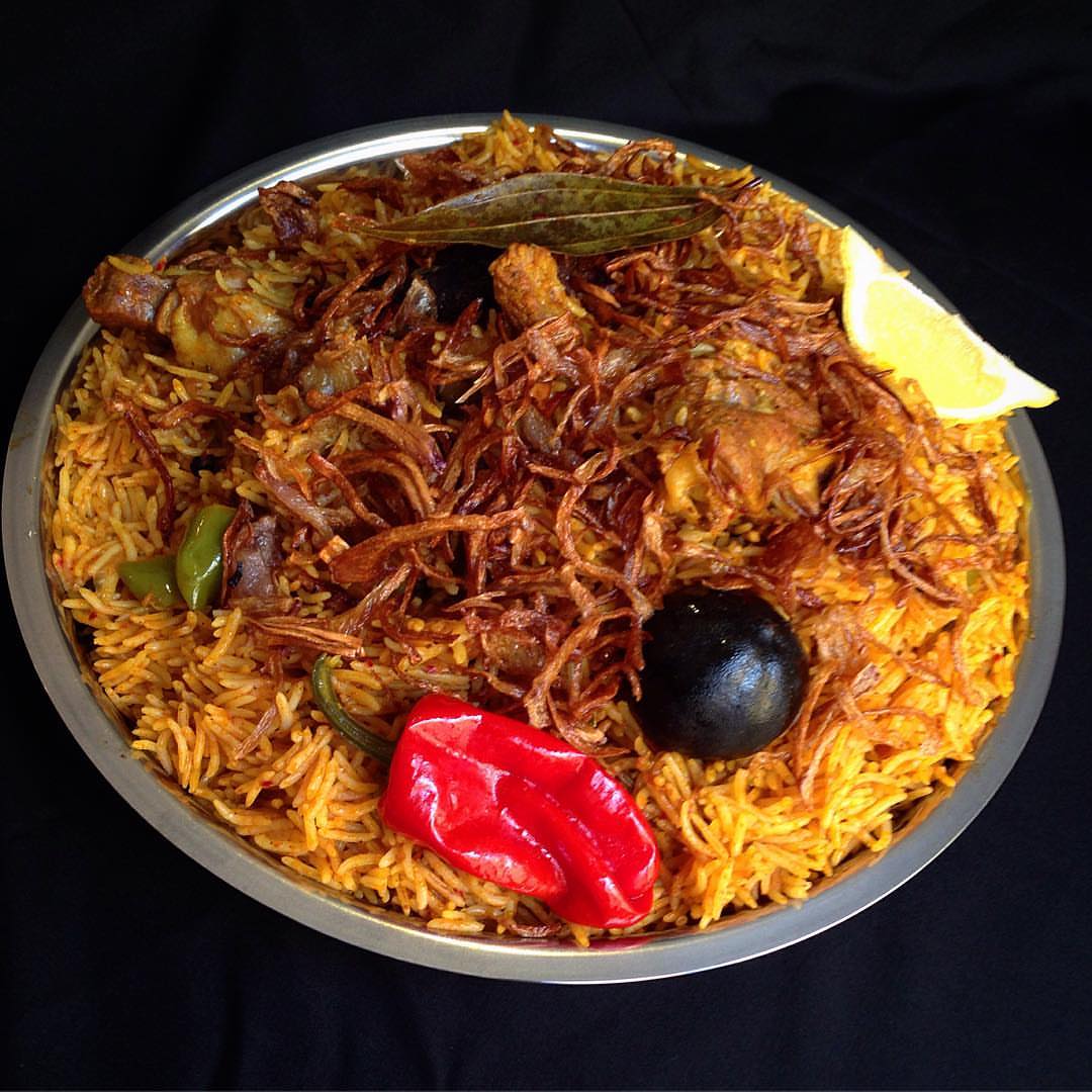 #كبسة لحم هرفي ذايبه مع الكشنة و الفلفل علاج البرد #riyadhfood #مقلوبه #مقلوبة #برياني #شع
