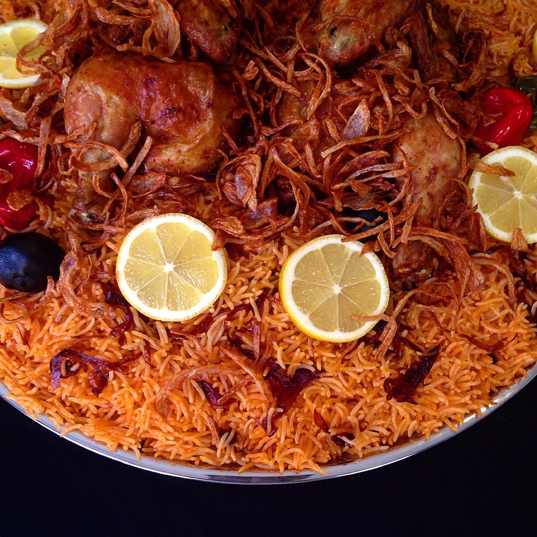 #كبسه دجاج محمر و رز نثري مع الكشنه و الفلفل و الليمون #مقلوبه #مندي #برياني #شعبيات #جريش