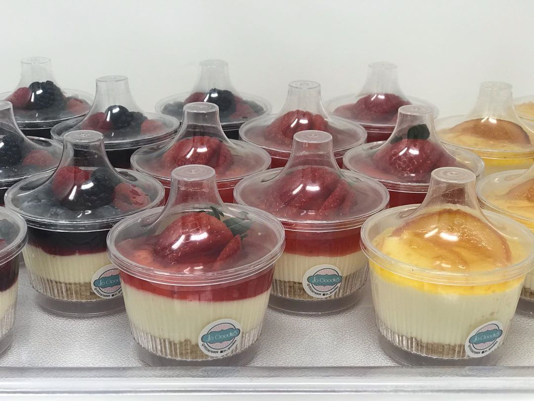 طلبية أكواب التشيز كيك بنكهات منوعة #تشيز_كيك #حلويات #حلى #طلبية#جدة#السعودية #اكل#ورود#ت