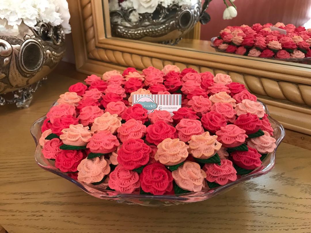 ورود المعمول بالتمر #معمول #حلويات #تمر#طلبية#جدة#السعودية #اكل#ورود#تصوير #صورة#كاميرا #م