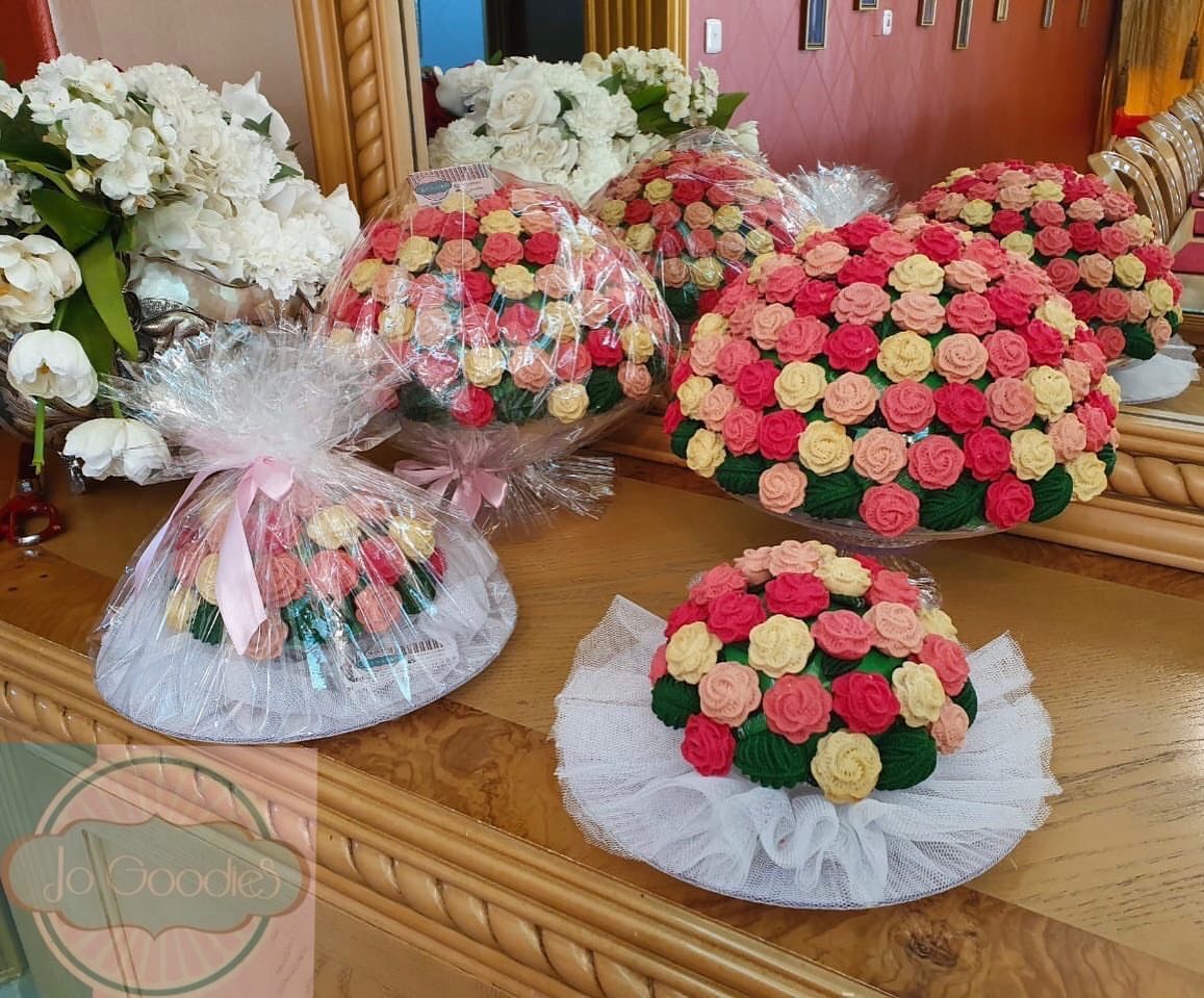 بوكيهات كبيرة وصغيرة ورود المعمول بالتمر #معمول #حلويات #تمر#طلبية#جدة#السعودية #اكل#ورود#