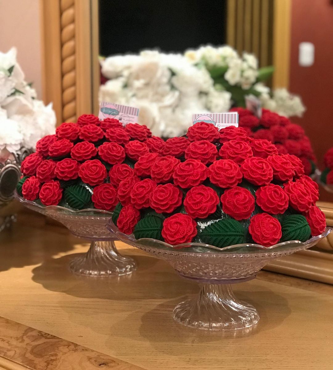 طلبية بوكيهات صغيرة ورود المعمول بالتمر #معمول #حلويات #تمر#طلبية#جدة#السعودية #اكل#ورود#ت