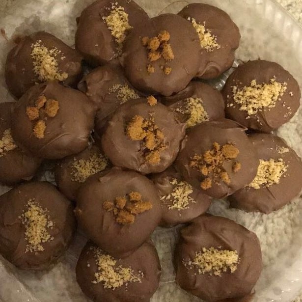 جديدنا كرات الشعيرية بالنوتيلا والجالكسي #حلويات_قهوة #شاليهات_الرياض #جمعة_اهل #جمعة_بنات