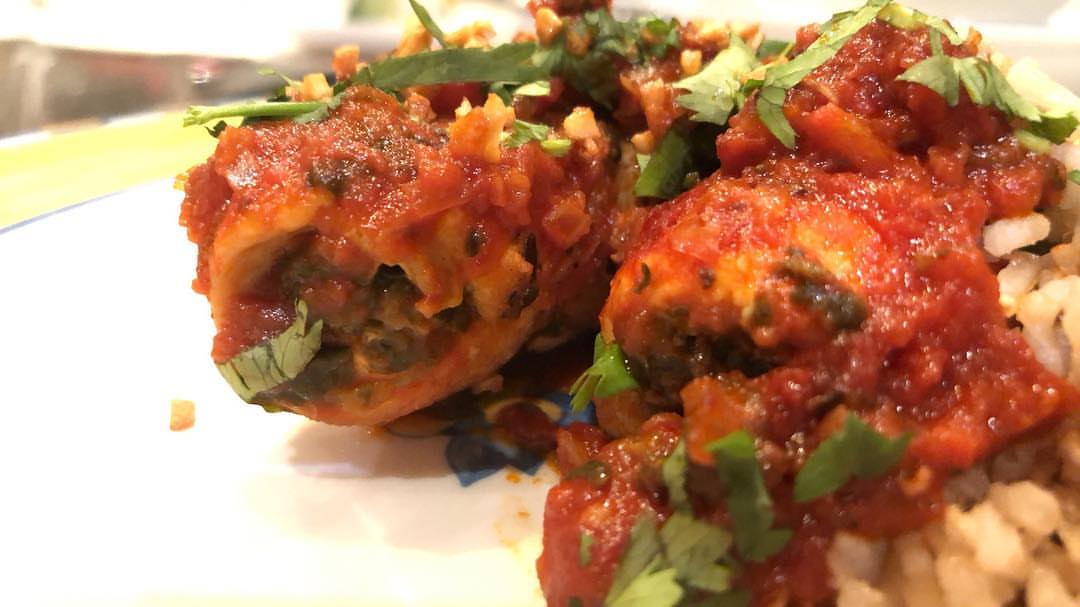 Spinach Chicken Rolls, on our YouTube channel now, link in the bio #aliaskitchen #aliasbre
