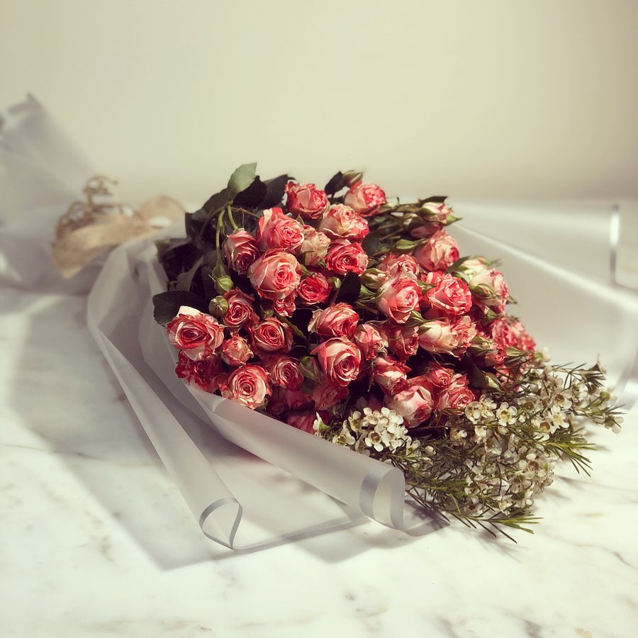 جديدنا . بوكية ورد . الأسعار تختلف حسب كمية الورد و النوع ♥️