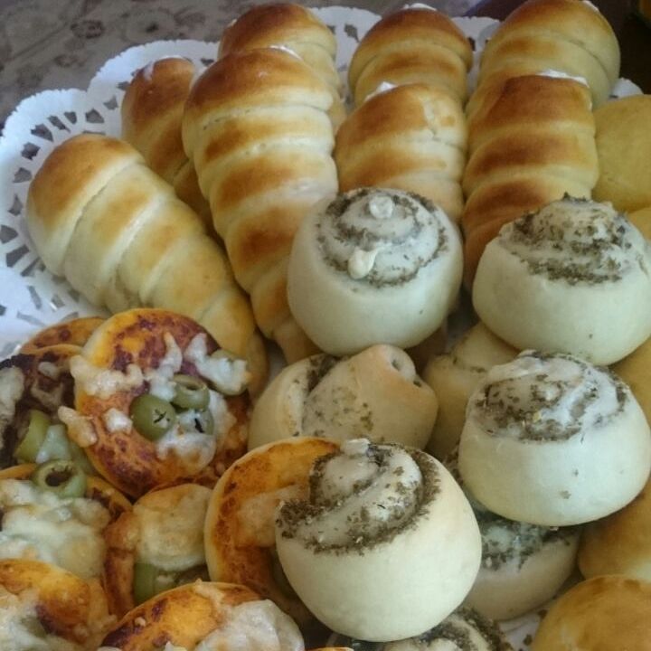 معجناتنا هشه وطرية لطلباتكم الاستفسار على الواتس اب