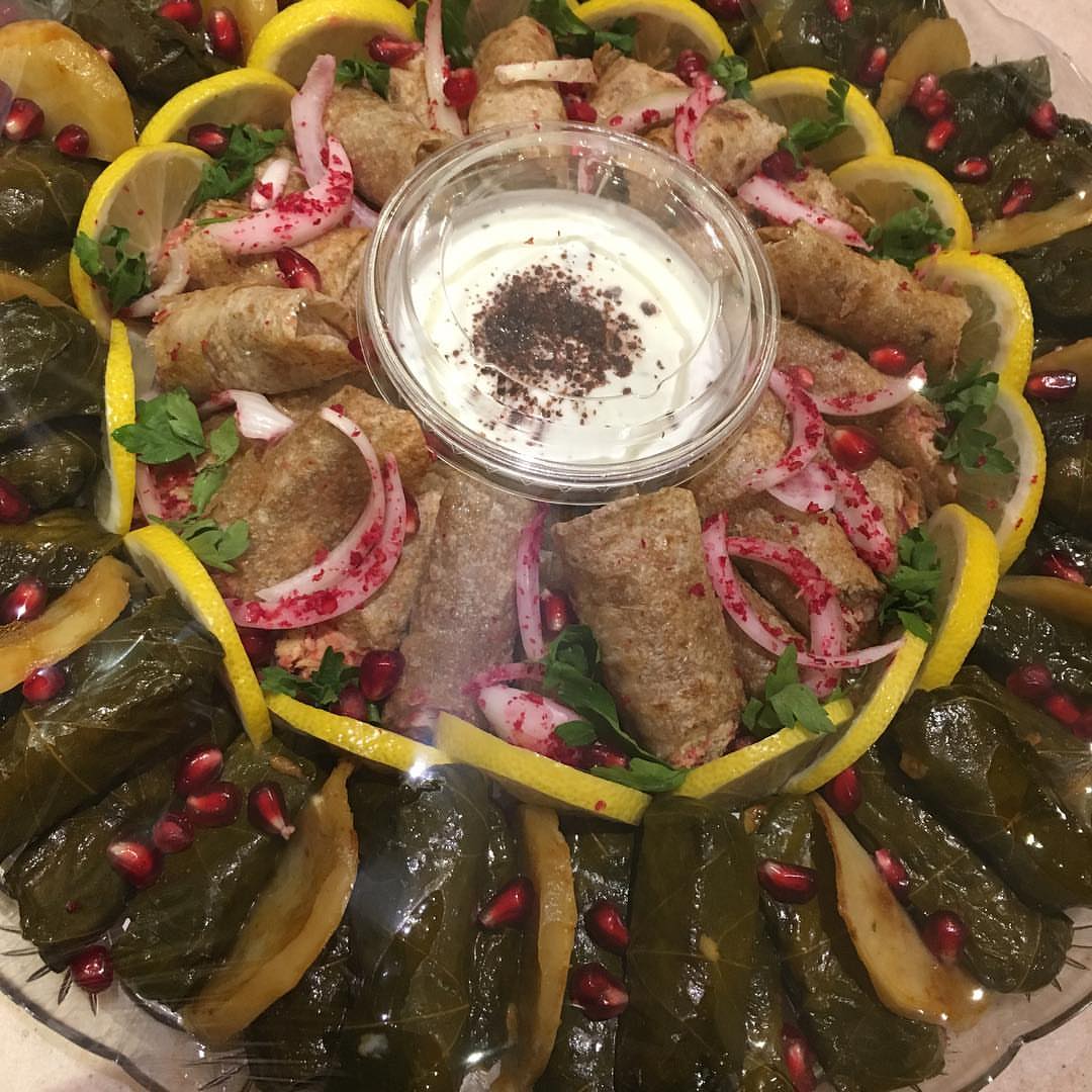 ورق عنب ومسخن مع الصوص