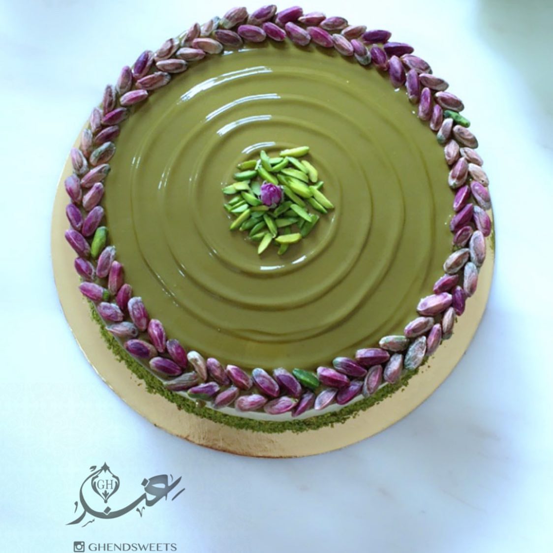 كيكة الفستق اللذيذة الحجم الوسط ٩٠ ريال " #كيك #كيكات #كيكاتي #فستق #كيك_فستق #كيكة_فستق #