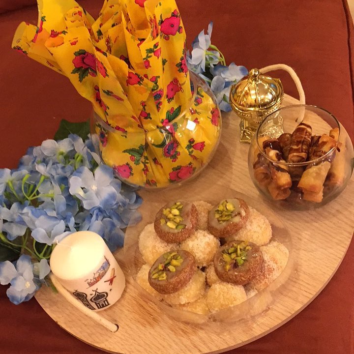 صينية رمضان طلبيه الزبونه #رمضان#لوتس #نوتيلا #ماركات #افنان_الباتل #حلى#حلو#حلويات#كيك