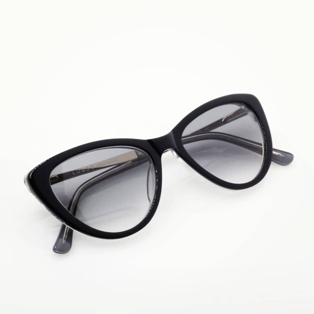 #lusso #sunglasses مميزة ومناسبه #لها فقط ب 190 ريال فقط❗