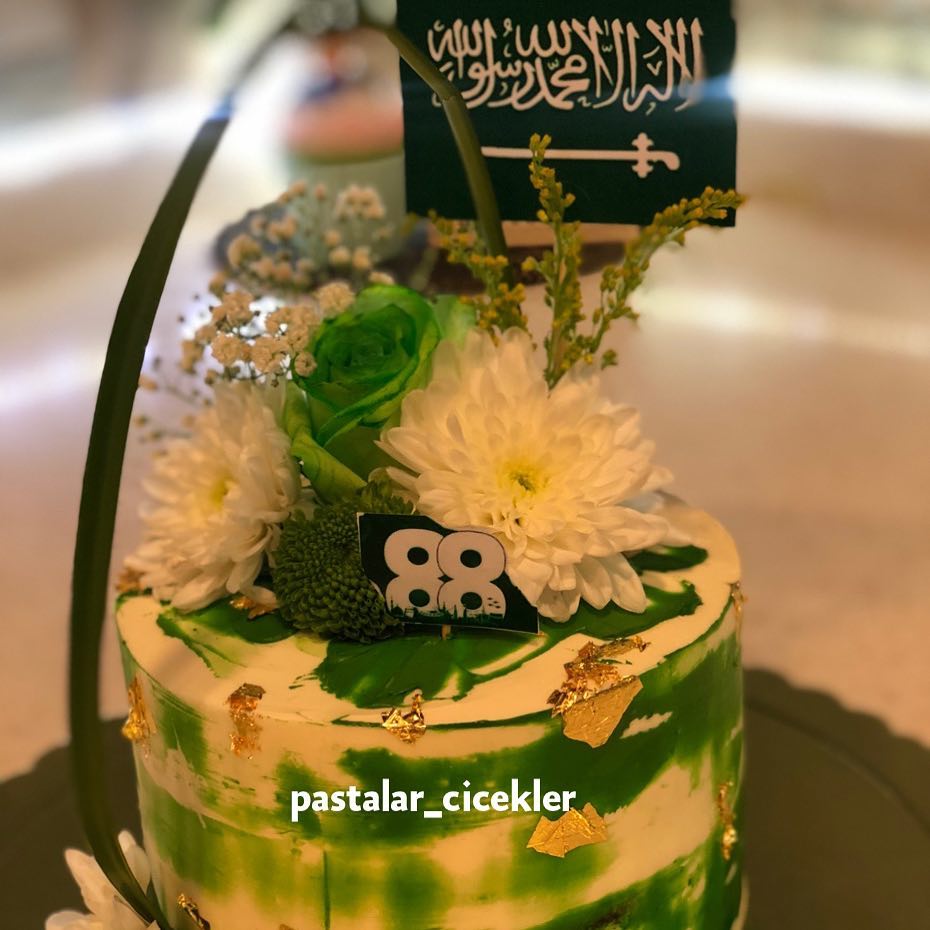 #اليوم_الوطني #اليوم_الوطني88 #حلويات #نيكد_كيك #كيك #ملكة #ملكه #زواج #عرس #خطوبة #كبك_كي