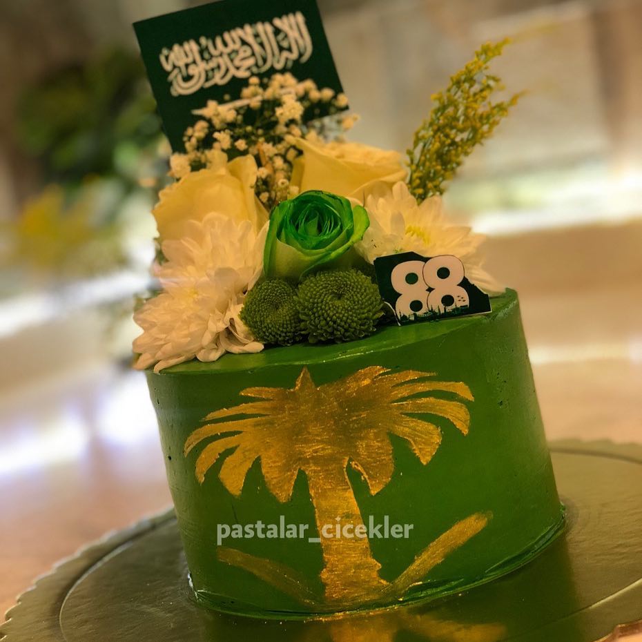 #اليوم_الوطني #اليوم_الوطني88 #حلويات #نيكد_كيك #كيك #ملكة #ملكه #زواج #عرس #خطوبة #كبك_كي