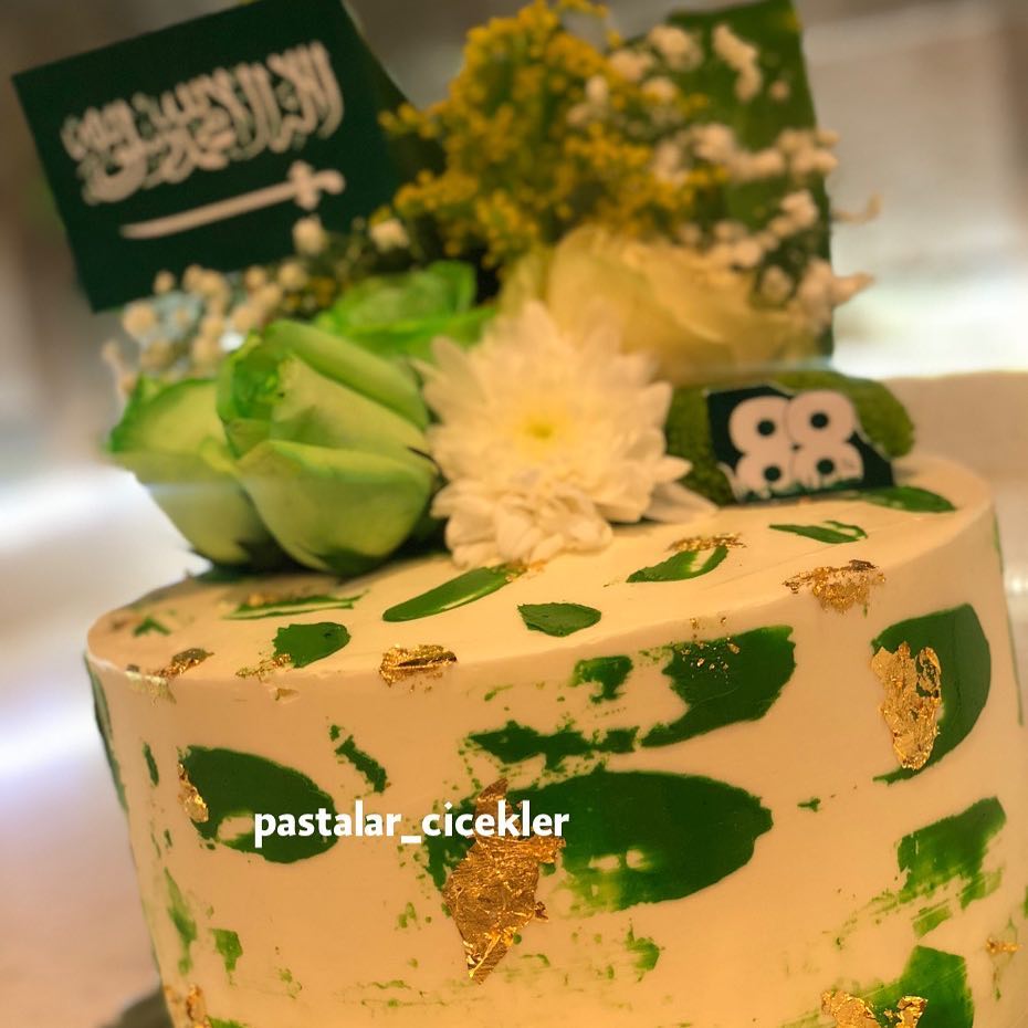 #اليوم_الوطني #اليوم_الوطني88 #حلويات #نيكد_كيك #كيك #ملكة #ملكه #زواج #عرس #خطوبة #كبك_كي