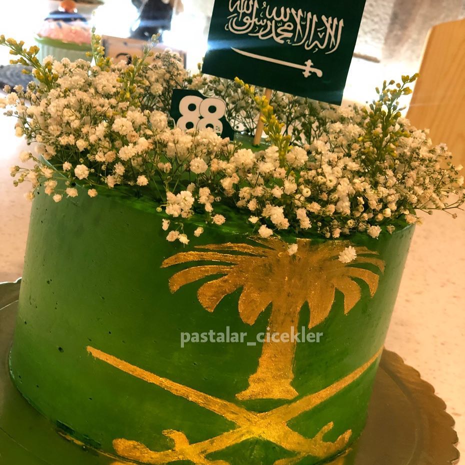 #اليوم_الوطني #اليوم_الوطني88 #حلويات #نيكد_كيك #كيك #ملكة #ملكه #زواج #عرس #خطوبة #كبك_كي