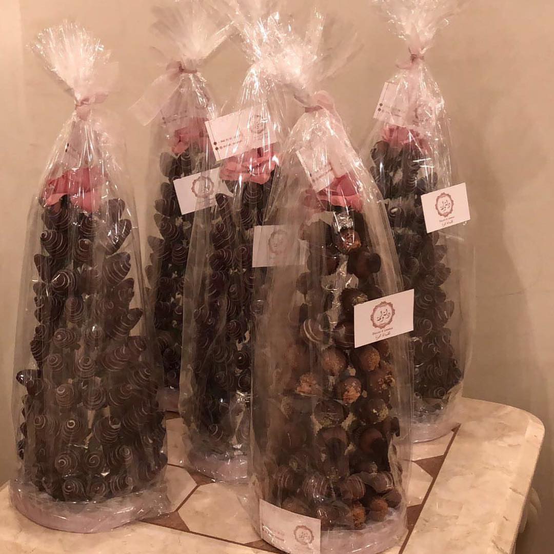 ابراج الفراولة والكرات