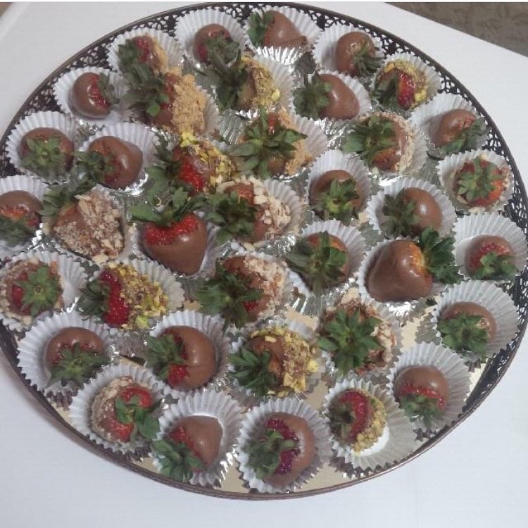 ‏ غندوره سويتس للحلويات ب انواعها وتغطية حفلاتكم ومناسباتكم تابعونا لدينا عروض مستمره مازا