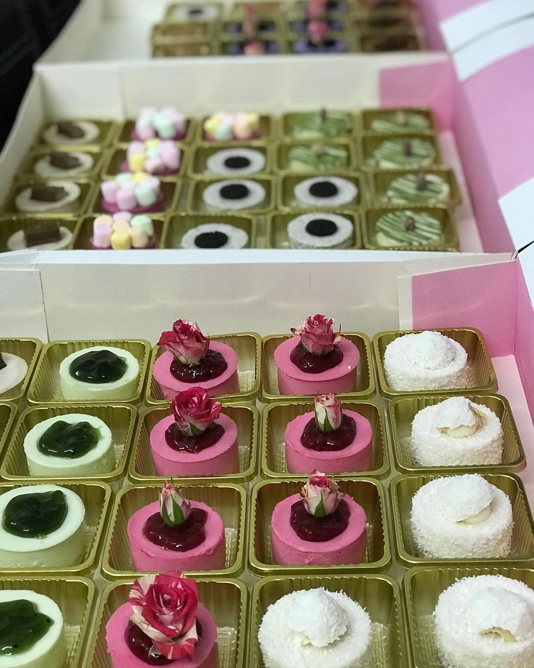 #تشيز_كيك #تشيز_ميني #ميني_تشيز #ميني_بسبوسة #ميني_توزيعات #تشيز_اللوتس #تشيز_بسبوسه #تشيز