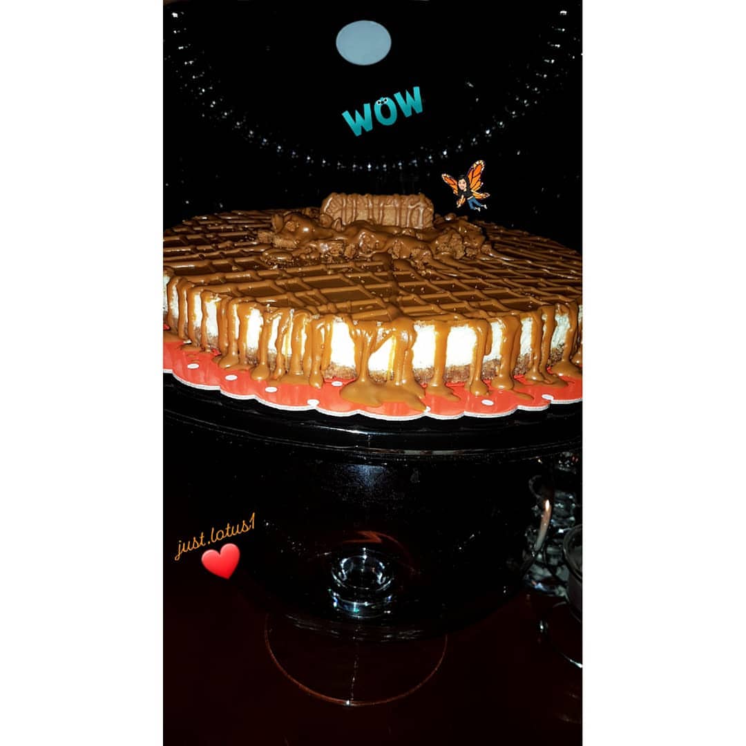 ❤كريزي لوتس وبسسسس #تشيزكيك #تشيز_كيك_لوتس#تشيز_كيك_مخبوز #يمي_يمي #حلويات_قهوة#حفلات#تابع