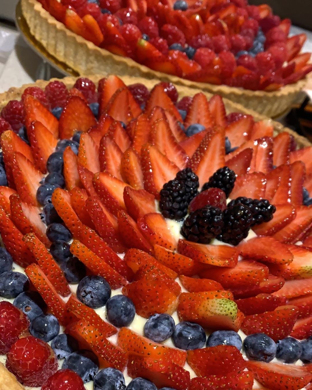 For the love of Berries . Made with love . For orders: Whatsapp: #لي_تارت #رمضان_2019 #ram