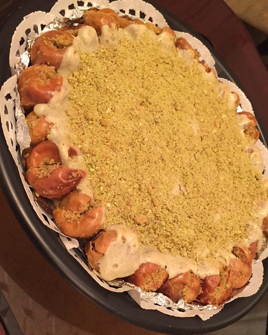 طلب اليوم برعاية الفستق الذيذ