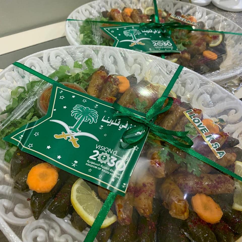 ‏‎#اليوم_الوطني89 ما للوطن في قلوبنا يوم واحد ، حب الوطن في قلوبنا دم يجري ، دام عزك ياوطن
