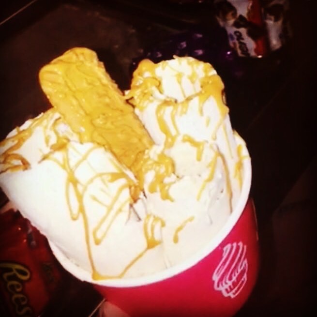 ايسكريم رول اللوتس #ايسكريم_رول #catering #icecreamrolls #icecreamrolls #icecreamroll #ice
