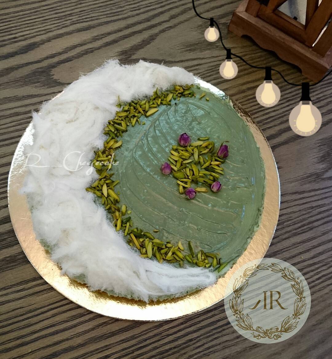 #رمضان_كريم أعزائنا أصدقاء #آر_تشيزكيك. النكهة الشرقية هي ما يميز #تشيزكيك_الفستق لدينا فه