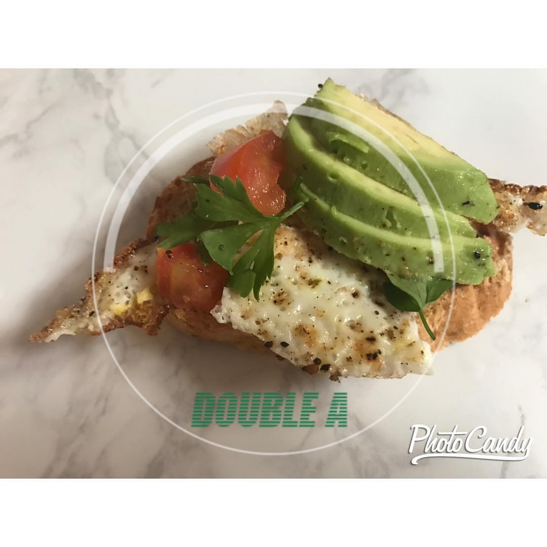#avocado #healthychoices #healthyeating #lacucinariyadh #breakfast #12cups #doubleA #avoca