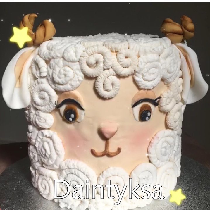 ✨لمن يمتلك حب فن التزين والتشكيل مهارة تزين الكعك.... دورة مقدمة من ‏ ✨ *Daintyksa* ✨ ‍