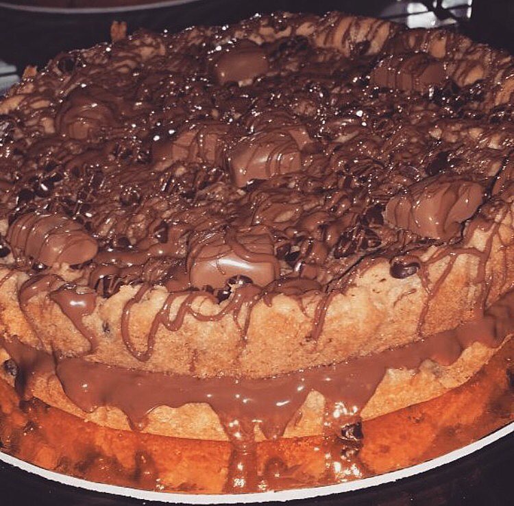 #cookies #cake #كوكيز #كيكة #نوتيلا #هيرشي #جدة #لذيذة #كادبوري #كيندر #جالكسي #كب_كيك_كوك