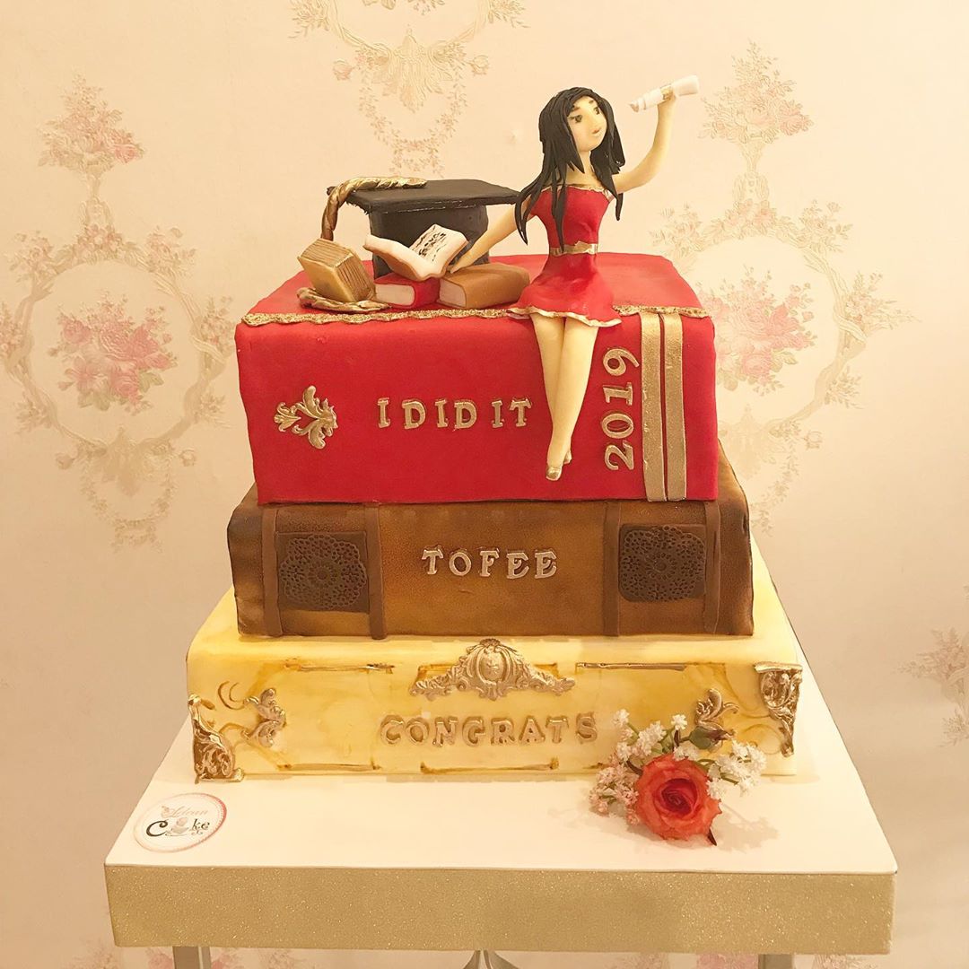 - #cakedecoratingideas #cakevideo #cakesofinstagram #pastryclass#pastrychef #cakeideas #di