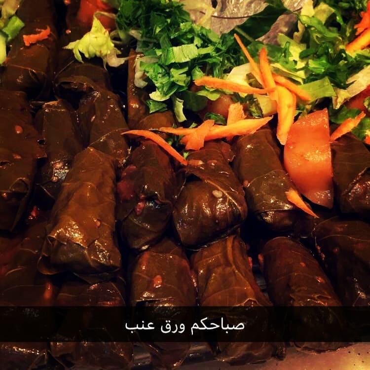 ورق عنب.