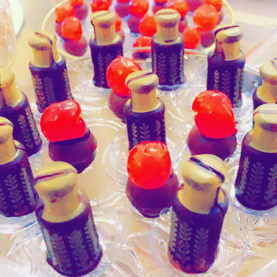 #loveu #love#ganash #birthdaycake #كيكة_ملكة #كيكة_توديع_عزوبية#بارتي#عيد_ميلاد #تاجرات_جد