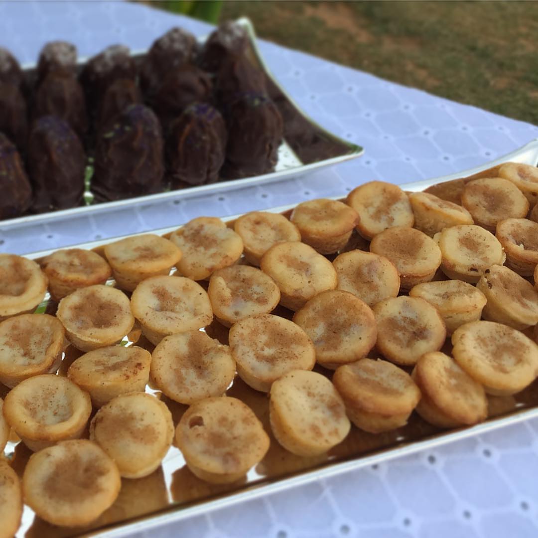 تارت التفاح بحجم صغير جداً مناسب للتقديمات