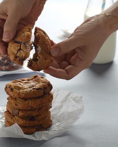 Meet our new addition Sea salt Pecan Cookies لايفوتكم كوكيز البيكان المملح