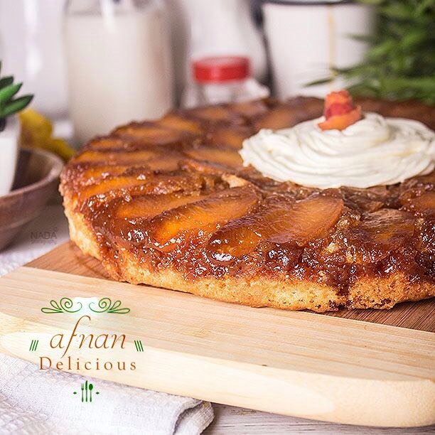 كيكة الخوخ Peach Cake يمكنكم الطلب الآن على الواتساب عبر الرقم :